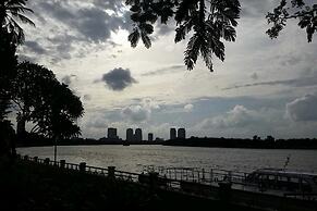 Riverside Serviced Apartments