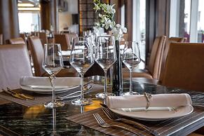 Paradise Suites Hotel