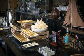 Paradise Suites Hotel