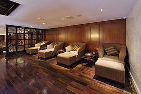 Paradise Suites Hotel