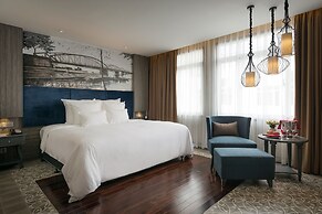 Paradise Suites Hotel