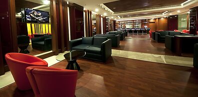 The Golden Plaza Hotel & Spa