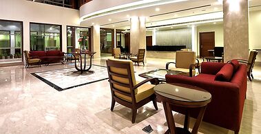 The Golden Plaza Hotel & Spa