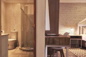 LIONSROCK Big Cat Sanctuary