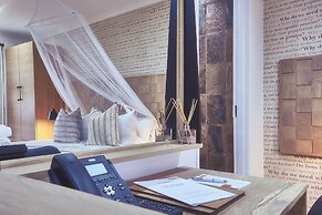 LIONSROCK Big Cat Sanctuary