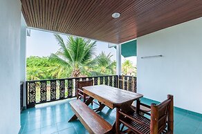 Dolphin Bay Beach Resort