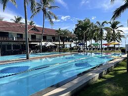 Dolphin Bay Beach Resort