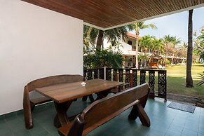 Dolphin Bay Beach Resort