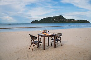 Dolphin Bay Beach Resort