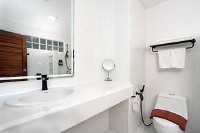 Dolphin Bay Beach Resort