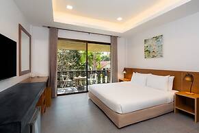 Dolphin Bay Beach Resort