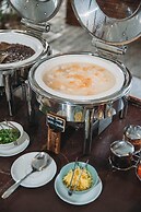 Dolphin Bay Beach Resort