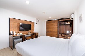 Dolphin Bay Beach Resort