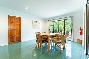 Dolphin Bay Beach Resort