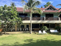 Dolphin Bay Beach Resort