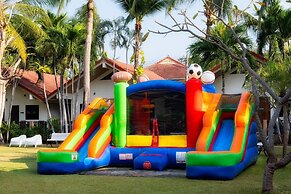 Dolphin Bay Beach Resort