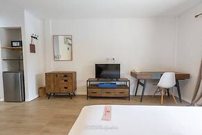 Dolphin Bay Beach Resort