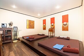 Dolphin Bay Beach Resort