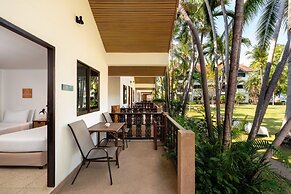 Dolphin Bay Beach Resort