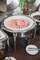 Dolphin Bay Beach Resort