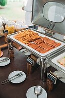 Dolphin Bay Beach Resort