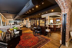 Hotel Florence, Tapestry Collection by Hilton