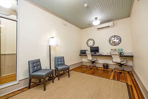 Hotel Florence, Tapestry Collection by Hilton