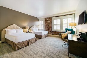 Hotel Florence, Tapestry Collection by Hilton