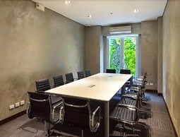 Microtel by Wyndham Acropolis