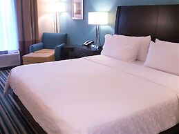 Holiday Inn Express & Suites Orlando East - UCF Area by IHG