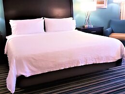 Holiday Inn Express & Suites Orlando East - UCF Area by IHG