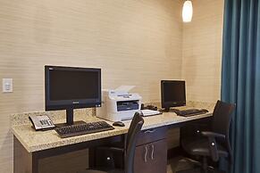 Holiday Inn Express & Suites Orlando East - UCF Area by IHG