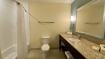 Holiday Inn Express & Suites Orlando East - UCF Area by IHG
