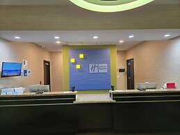 Holiday Inn Express & Suites Orlando East - UCF Area by IHG