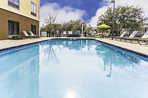 Holiday Inn Express & Suites Orlando East - UCF Area by IHG