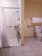 Holiday Inn Express & Suites Orlando East - UCF Area by IHG