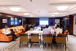 Golden Lotus Luxury Hotel