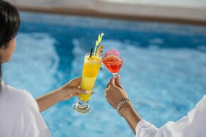 Golden Lotus Luxury Hotel