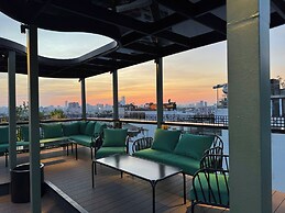 Golden Lotus Luxury Hotel