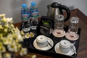 Golden Lotus Luxury Hotel