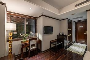 Golden Lotus Luxury Hotel