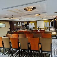 Golden Lotus Luxury Hotel