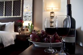 Golden Lotus Luxury Hotel