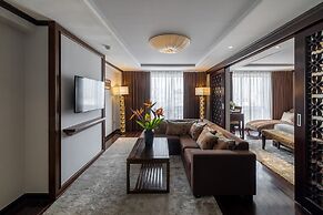 Golden Lotus Luxury Hotel