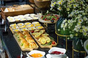 Golden Lotus Luxury Hotel