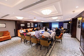 Golden Lotus Luxury Hotel