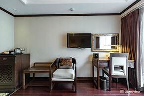 Golden Lotus Luxury Hotel