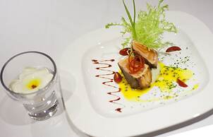 Golden Lotus Luxury Hotel