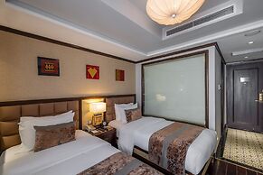 Golden Lotus Luxury Hotel