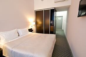 City Star Hotel